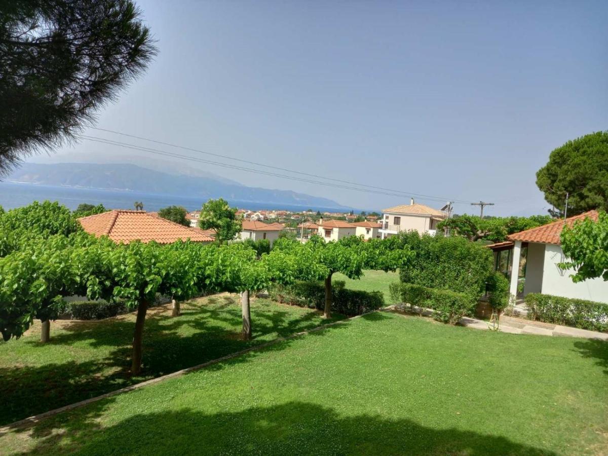 E Mare Apartments-marathias *