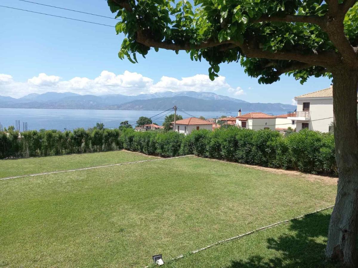 E Mare Apartments-marathias